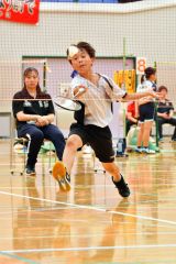 ６年単女子は木村Ｖ　男子は目黒　バドミントン道小学生十勝予選 9