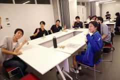 １０周年を迎えた大谷塾の記念式典参加者