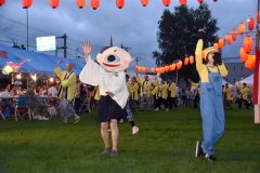 500人が盆通りなど楽しむ 陸別で夏まつり 10