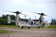 帯広駐屯地に着陸した陸自オスプレイ（２２日午前１０時４５分ごろ）