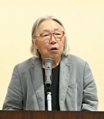 講演する時田さん