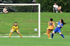 第8節 十勝FSリトルガールズ(青ユニホーム)―クラブフィールズ・リンダ