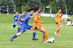 第8節 十勝FSリトルガールズ(青ユニホーム)―クラブフィールズ・リンダ