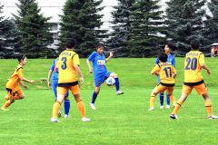 第8節 十勝FSリトルガールズ(青ユニホーム)―クラブフィールズ・リンダ