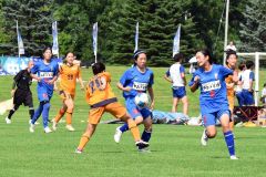 第8節 十勝FSリトルガールズ(青ユニホーム)―クラブフィールズ・リンダ