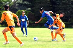 第8節 十勝FSリトルガールズ(青ユニホーム)―クラブフィールズ・リンダ