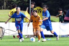 第8節 十勝FSリトルガールズ(青ユニホーム)―クラブフィールズ・リンダ