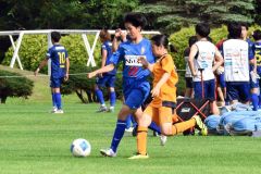 第8節 十勝FSリトルガールズ(青ユニホーム)―クラブフィールズ・リンダ