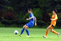 第8節 十勝FSリトルガールズ(青ユニホーム)―クラブフィールズ・リンダ