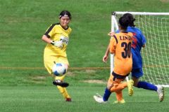 第8節 十勝FSリトルガールズ(青ユニホーム)―クラブフィールズ・リンダ