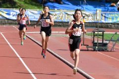 女子800メートル予選
