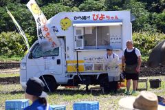 花火やライブ満喫 伊澤農場でサマーフェス 9