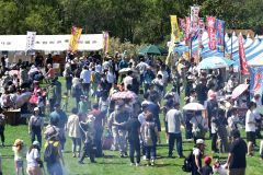 晴天に恵まれ多くの人でにぎわった会場。この日の来場者数の2万8000人は、2日間のイベント日程を各日ごとに統計を取り始めた2010年以来、1日としては過去最多に