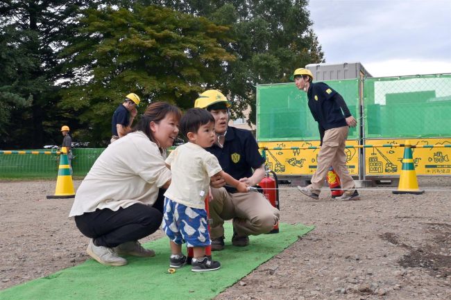 災害へ意識付け、住民４０００人が参加　宮坂建設防災訓練