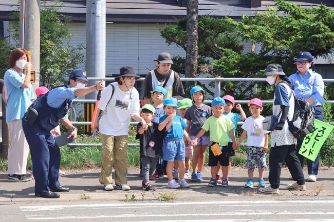 【写真】更別幼稚園と上更別幼稚園で交通安全教室