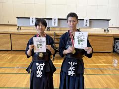 個人戦優勝者。男子・永野陽向(下音更) 女子・羽根田祈里(帯四)