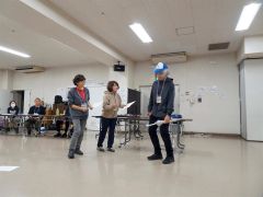 行方不明の認知症高齢者の声掛けとQRコードの使用方法の寸劇