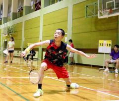 1部男子単で大会連覇を果たした帯大谷の小川颯莱