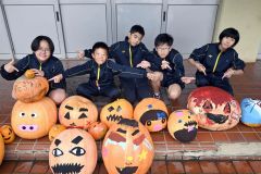 5班のメンバーと制作したオブジェ