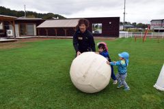 お父さんと競技にハッスル 陸別保育所「お父さん会」運動会 13