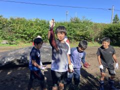 秋サケ水揚げに歓声　大樹すてっぷ「秋キャンプ」 3