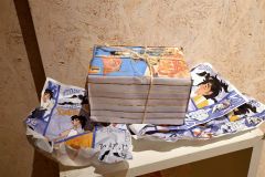 「セクシーコマンドー外伝 すごいよ!!マサルさん」コミック本の外観を模倣した造形作品