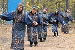 アイヌ民族聖地「カムイエロキ」で儀式 池田 2