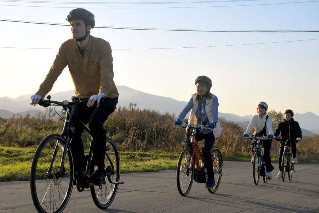 日高山脈楽しむアクティビティの可能性探る 外国人モニターツアー