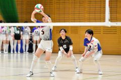 【2回戦・帯南商―函館商】攻守にわたってチームを引っ張る朝日琉花主将(手前)