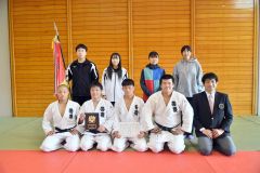 男子5人制団体戦を制した帯農